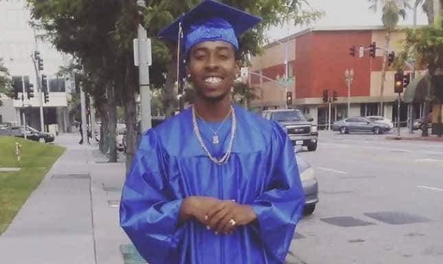 Image for article titled Autopsy Says Cali Cops Shot Black Man Seven Times in His Back