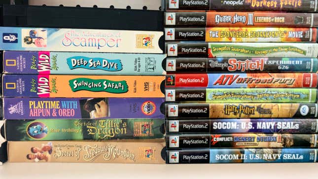 Image for article titled Thrift Store’s Bookshelf Has Some Pretty Solid PS2 Games