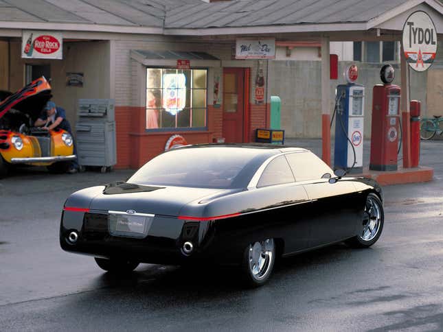 Rear quarter image of the 2001 Ford Forty-Nine concept