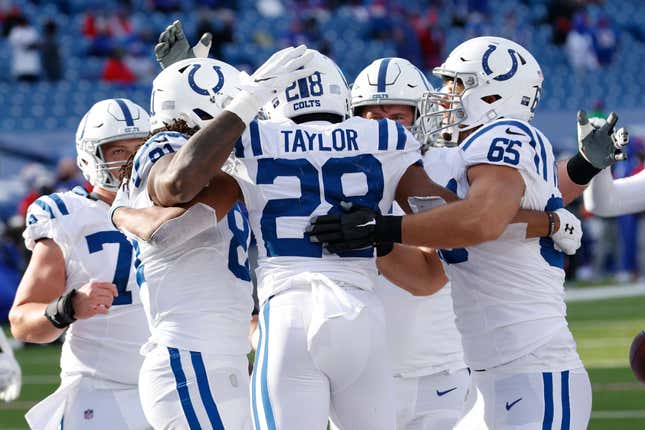 Image for article titled Let&#39;s predict each NFL team&#39;s win-loss record!