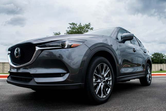 Image for article titled Mazda CX-5 Signature AWD Turbo: A Perfect Blend Of Comfort, Beauty, and Performance