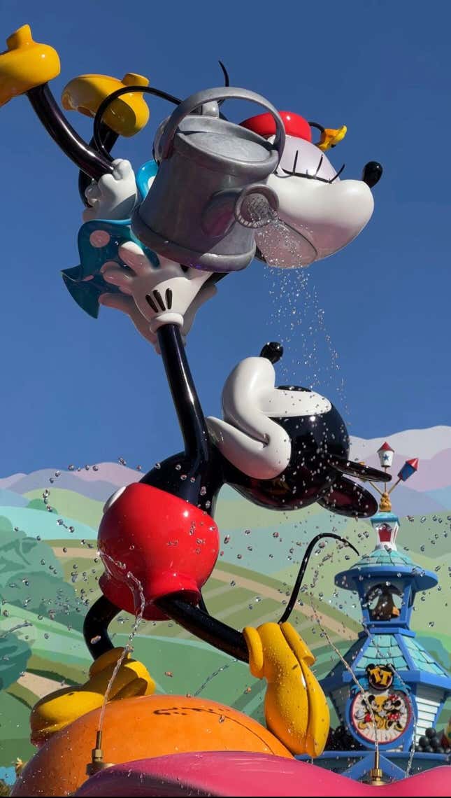 Image for article titled Disneyland&#39;s New Toontown Welcomes Families and Kids at Heart