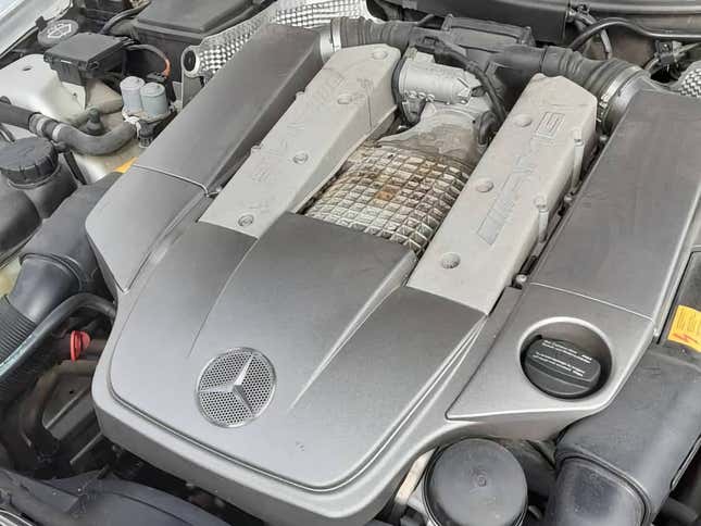 Image for article titled At $11,000, Is This 2002 Mercedes SLK 32 AMG Worth Lightening Your Wallet?