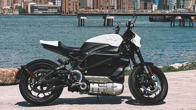 Image for article titled What it&#39;s Like to Live With an Electric Motorcycle in New York City