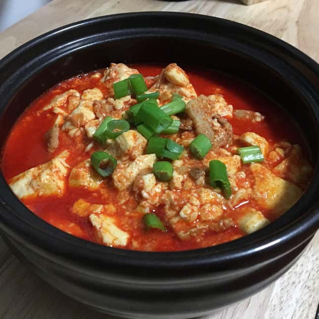 Image for article titled What to eat when you’re sick: easy, spicy, comforting soups