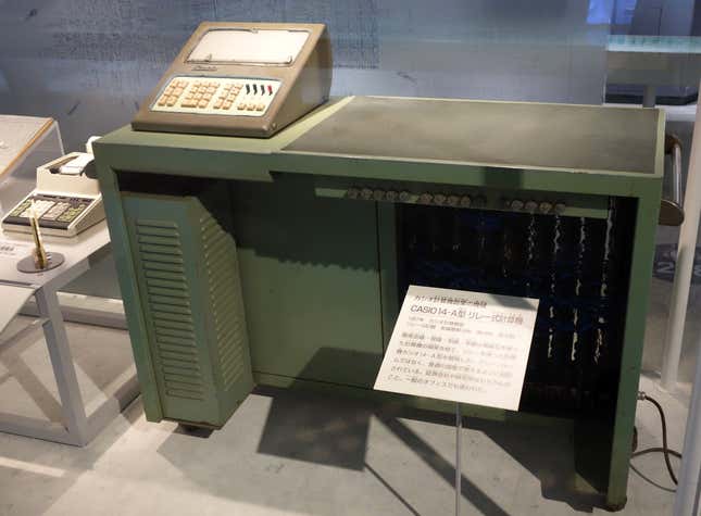Casio_14-A_calculator_-_National_Museum_of_Nature_and_Science,_Tokyo_-_DSC07314