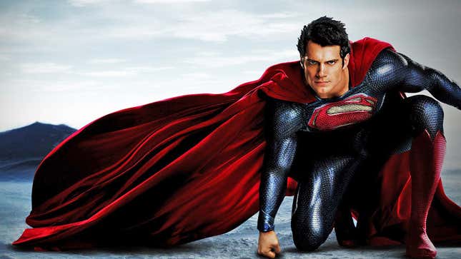 Imagen para el artículo titulado Henry Cavill negocia participar en una nueva película de DC como Superman, pero no es el Snyder Cut