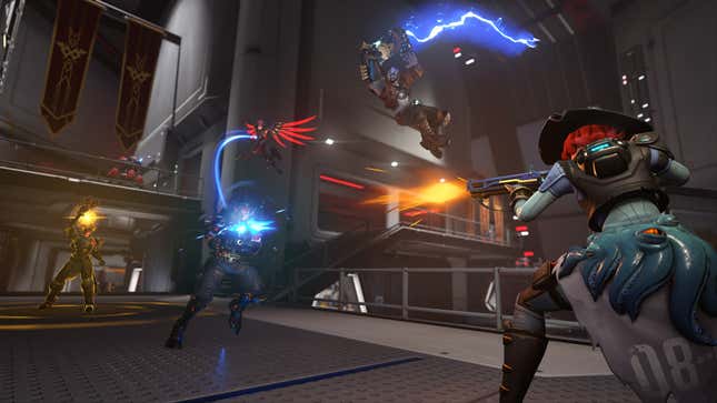 An image of the Starwatch mode shows Ashe, Doomfist, Mercy, Soldier: 76, and Brigitte in battle.