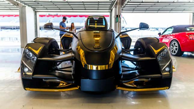 A photo of the Tramontana at a race track. 