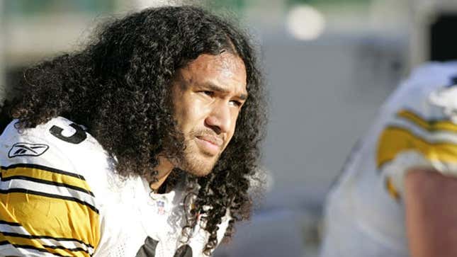 Image for article titled Troy Polamalu All Over Orthopedic Clinic