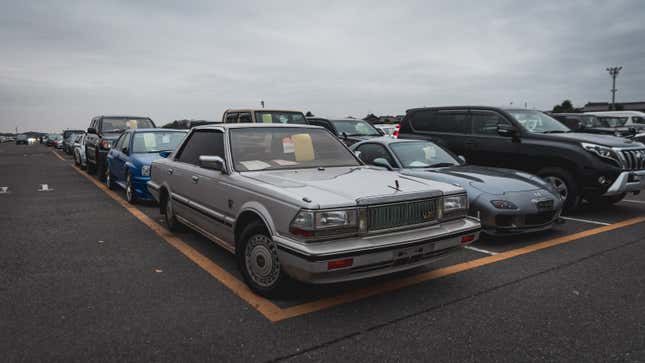 Image for article titled Inside Japan's Biggest Used Car Auction