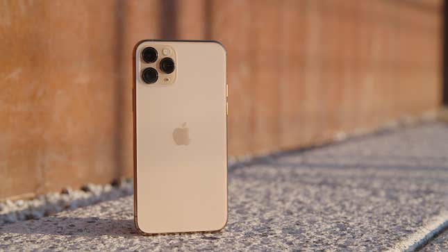 Imagen para el artículo titulado Brasil obliga a Apple a incluir cargadores con los nuevos iPhone