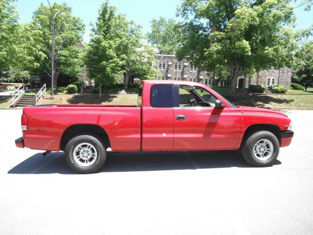 At $5,000, Could This 1998 Dodge Dakota Club Cab 5.2 Be Your Mid-Sized ...