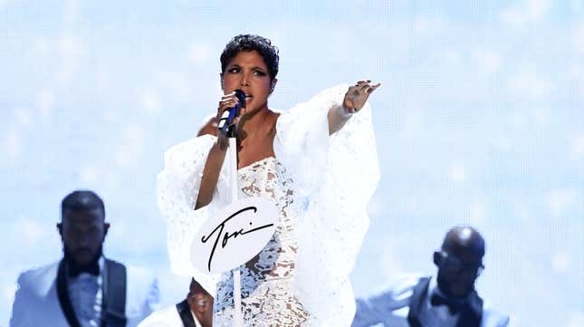 Toni Braxton performs onstage during the 2019 American Music Awards on November 24, 2019 in Los Angeles, California. 