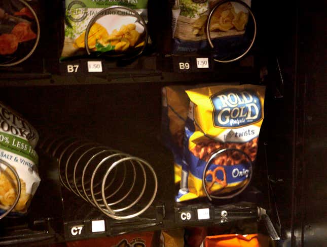 Image for article titled Snack That Resided In Empty Vending Machine Slot Must Have Been Delicious