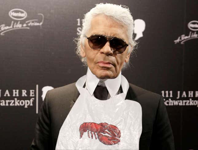 Image for article titled Forgetful Karl Lagerfeld Inadvertently Starts Lobster-Bib Trend