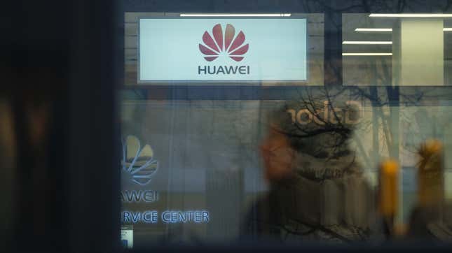 Image for article titled Now We Know What the Hell Is Going on With Huawei—Sort Of
