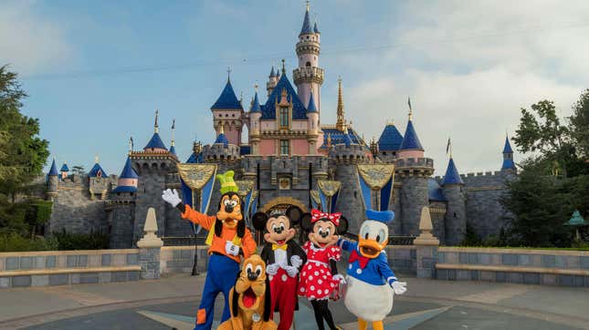 The Disney family under happier circumstances.