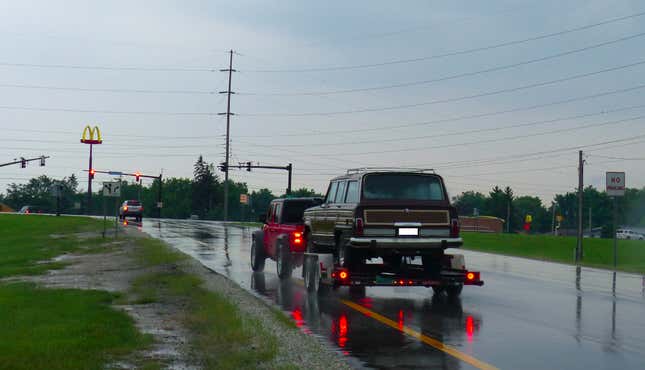 Image for article titled What It Was Like Towing a Free Jeep Grand Wagoneer With the 2020 Jeep Gladiator