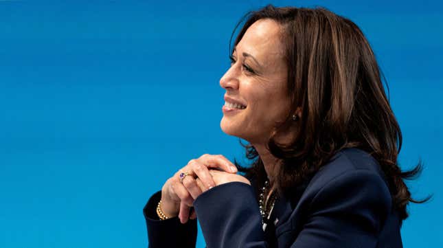 Image for article titled Kamala Harris&#39;s Secret Service Agents Are Probably Praying For Her to Discover Chloe Ting