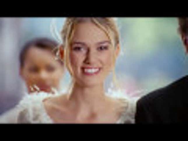 Hugh Grant has trouble dancing in the new<i> Love Actually</i> reunion trailer