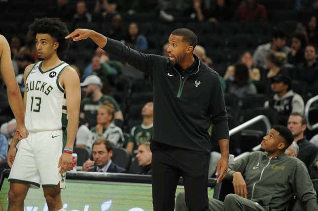 Oct 1, 2022; Milwaukee, Wisconsin, USA; Milwaukee Bucks associate head coach Charles Lee gives direction against the Memphis Grizzlies at Fiserv Forum.