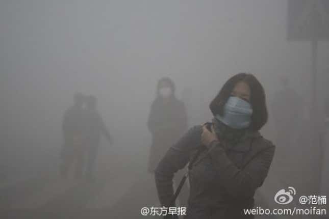 Image for article titled China’s northeast hit by air pollution so bad “you can’t see your own fingers in front of you”
