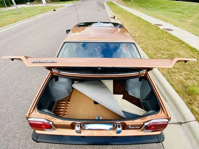 Image for article titled At $8,400, Could You Make Beautiful Music In This 1980 Honda Prelude?