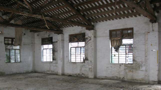 Image for article titled How to restore a 180-year-old Qing Dynasty compound with your own money