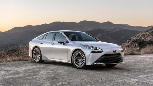 Image for article titled These Were the 23 Worst-Selling Cars in the U.S. in 2022