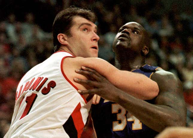Image for article titled The best father-son duos to ever play in the NBA