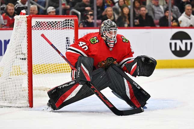 Nov 30, 2022; Chicago, IL, USA; Chicago Blackhawks goalie Arvid Soderblom (40) guards the Edmonton Oilers at United Center.