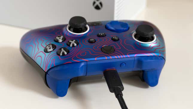 For competitive gamers who worry a wireless connection is introducing too much lag, a braided USB-C cable is included for a direct wired connection to the console.