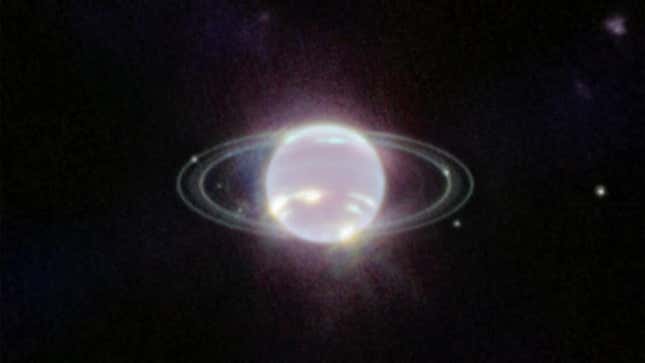 La imagen fue tomada con la NIRCam del Telescopio Espacial Webb y es la primera vez que se ve a Neptuno en infrarrojo