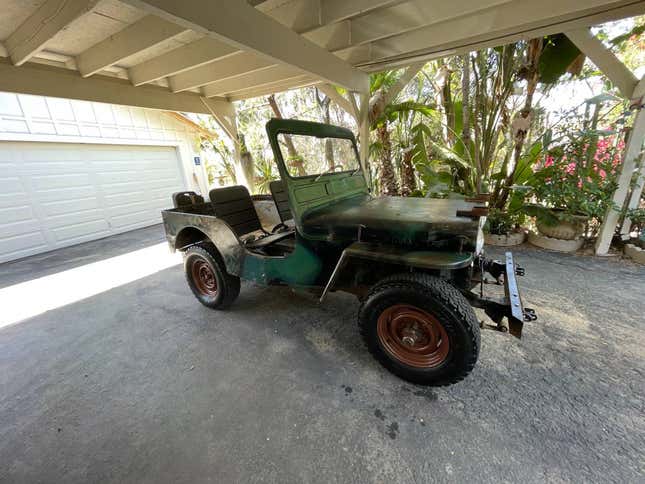 Gambar untuk artikel berjudul Dengan $14.900, Apakah Membeli Willys-Overland CJ2A 1946 Ini Akan Menjadi Pengalaman yang Tak Terlupakan?