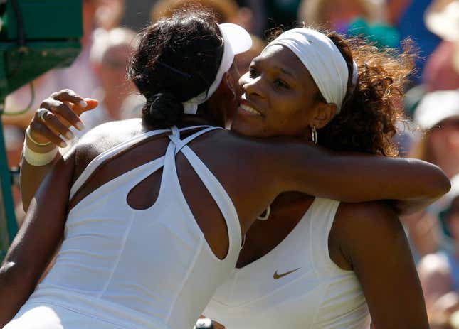 Image for article titled Two decades of the Williams sisters meeting across a tennis net, in photos