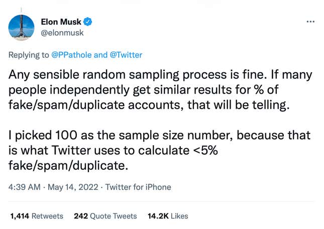 A screenshot of an Elon Musk tweet asking people to analyze 100 Twitter users to check if they are spam bots. 