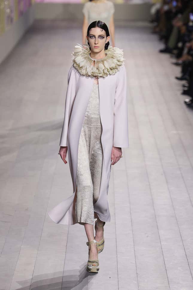 Image for article titled Paris Haute Couture Fashion Week Cont’d: Gravity-Defying Dresses, Sequined Labia, &amp; Goth Doja Cat