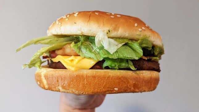 Image for article titled Burger King’s Southwest Bacon Whopper Is a Welcome Distraction
