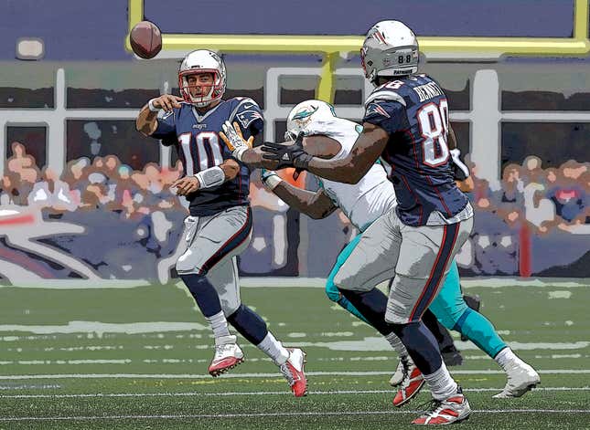 Ex-Patriot Martellus Bennett rips QB Jimmy Garoppolo, credits