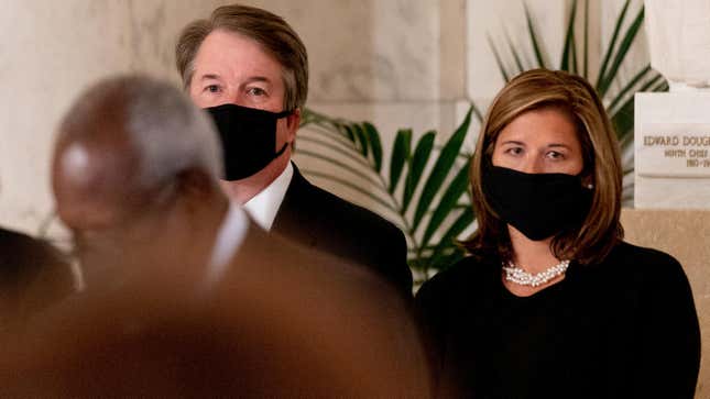 Image for article titled FBI Reportedly Did Nothing With 4,500 Tips on Kavanaugh Before Forwarding Them to Trump