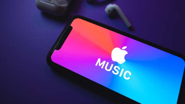 Image for article titled Is the Apple Music Voice Plan Worth the Trade Offs?