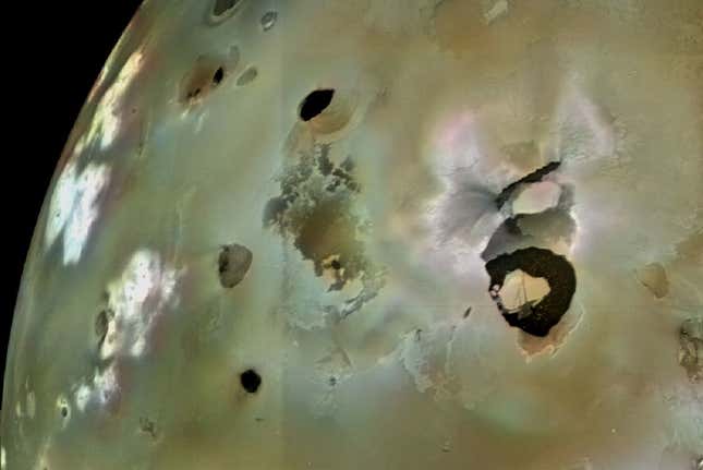 Loki, an overturning lava lake, is the dark horseshoe-shaped structure seen at far right.