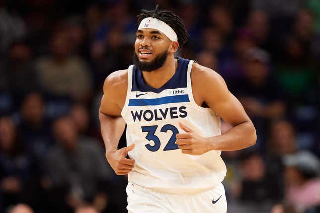 Image for article titled &#39;It Was Bad&#39;: Karl-Anthony Towns Talks Mental Health, Survivors Guilt After Losing Eight Relatives to COVID-19