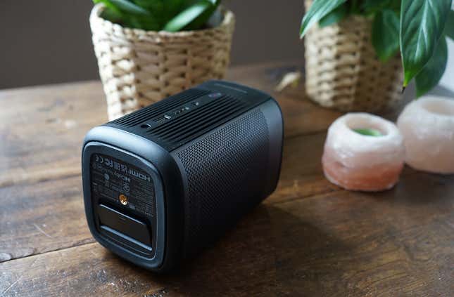 Puertos del proyector de vídeo portátil XGIMI MoGo Pro+