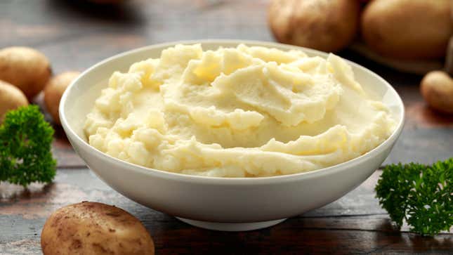 Image for article titled Two Things You Should Never Do While Making Mashed Potatoes