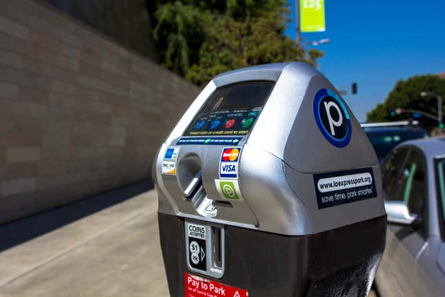Image for article titled Eliminating the torment of city parking with smartphones and sensors