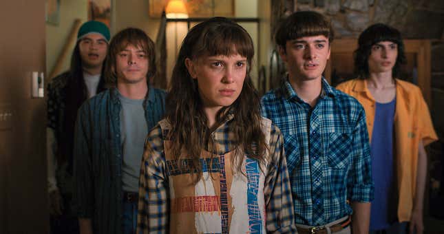 Image for article titled Stranger Things Season 4 Looks Suspiciously Normal in These New Photos