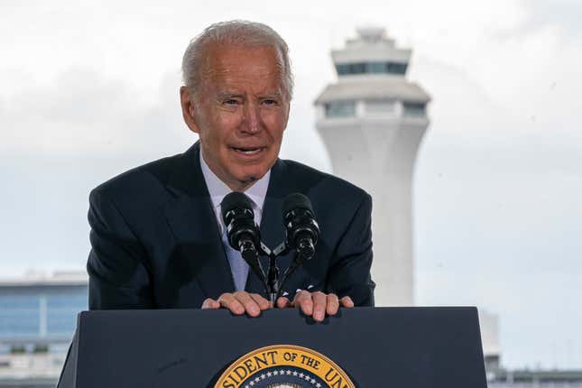Image for article titled Joe Biden&#39;s Tanking Support Among Young People Is a Big Mystery to Everyone!