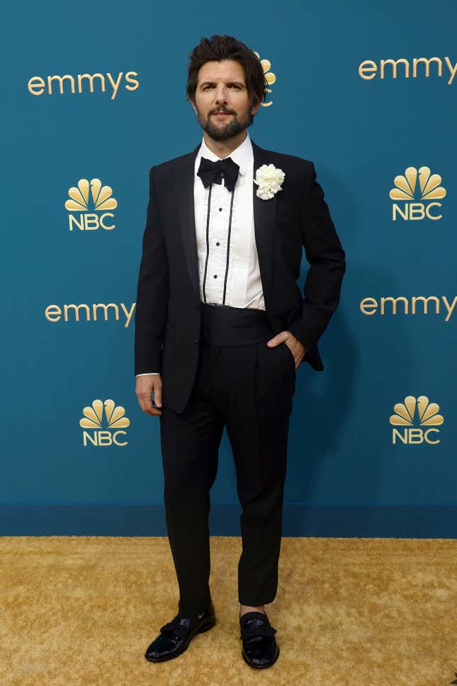Image for article titled 2022 Emmys Red Carpet: a &#39;Kick Me&#39; Sign, Women in Suits, and Cut-Outs Galore